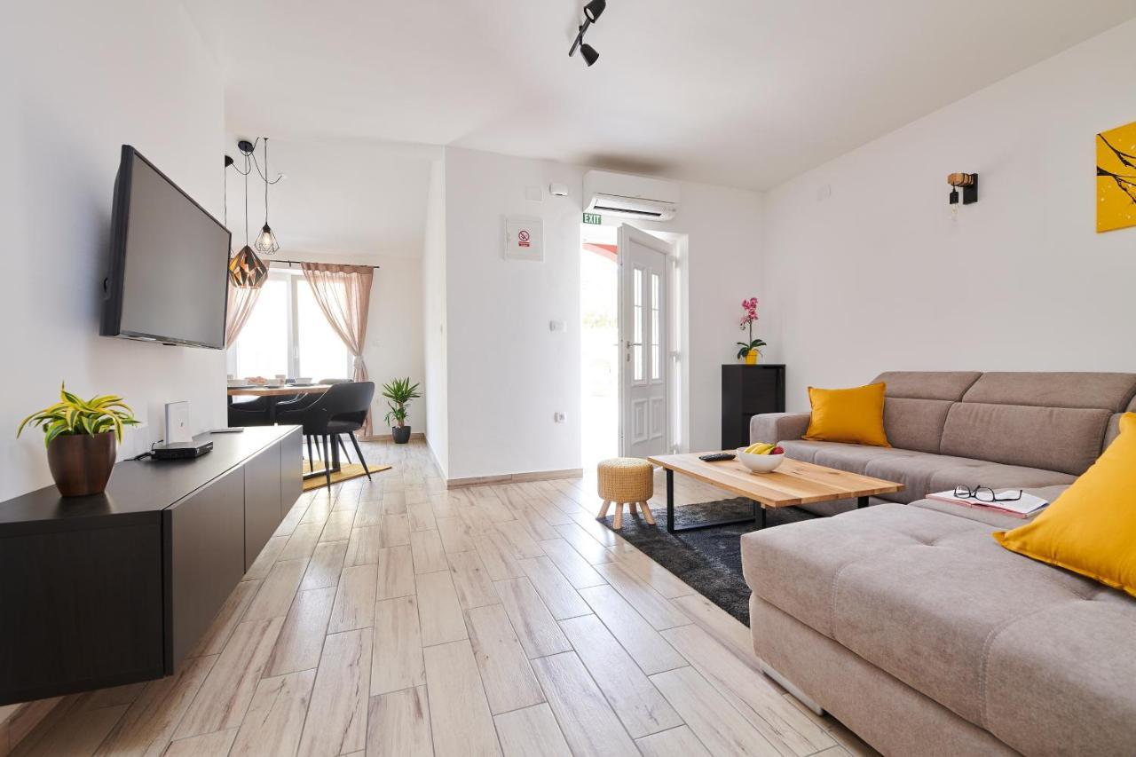 Villa Maris Бртонигла Экстерьер фото